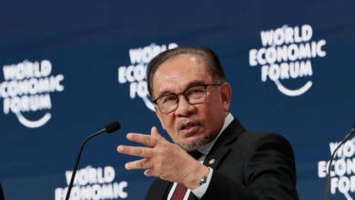 马来西亚首相安华强调，大马继续与东西方国家保持友好关系，同时保持中立，不选边站。（图：互联网）